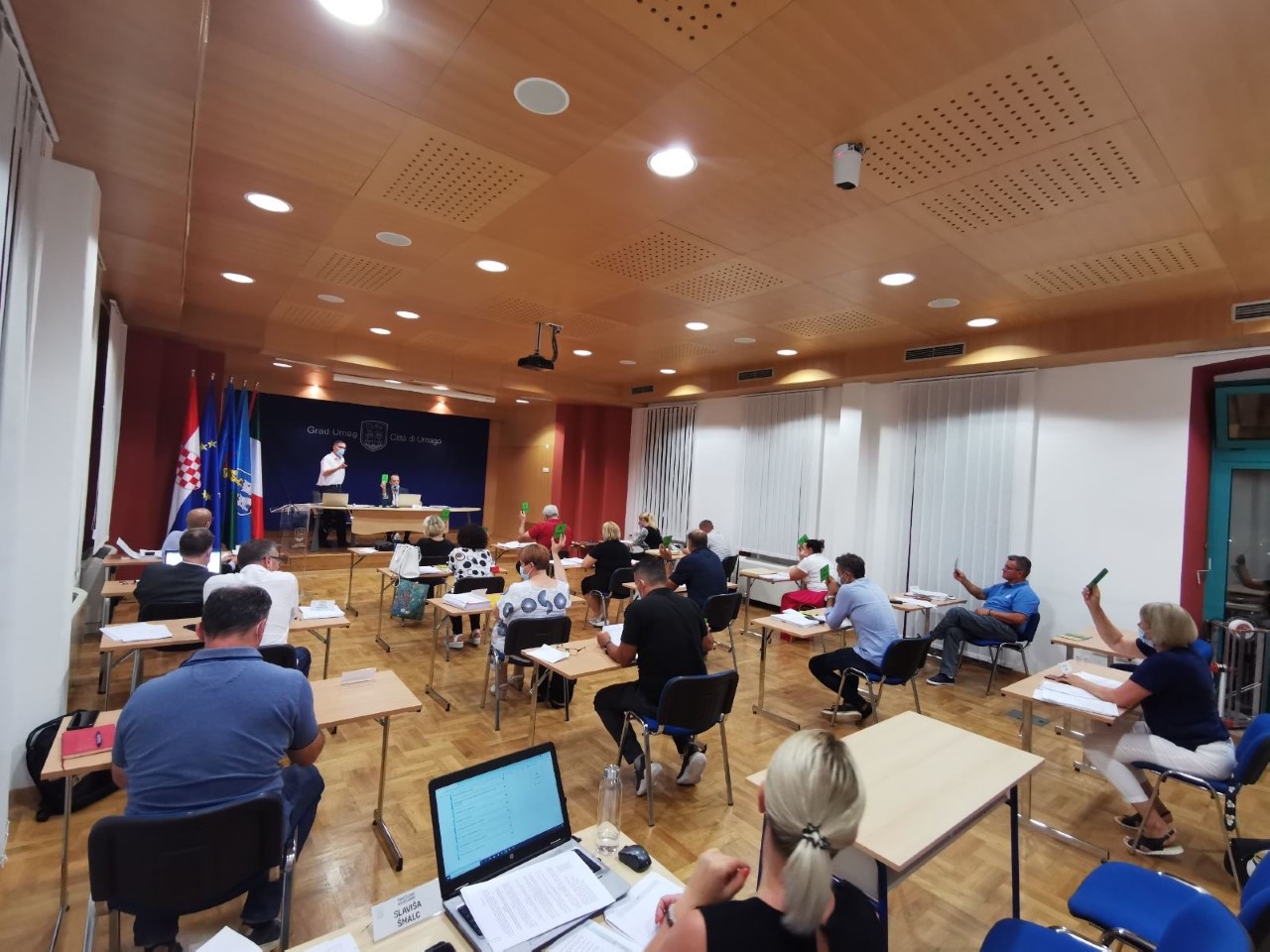 OPORBA I VLADAJUĆI SLOŽNI! Jednoglasno izglasan Prostorni plan Grada Umaga